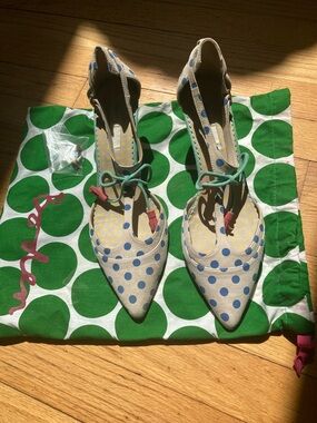Boden cream Pointed-Toe Polka Dot Heels with Blue Dots and Tassels